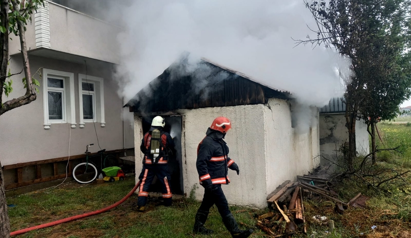 akyazi-da-bayram-sabahi-yangink3vmde0ysg