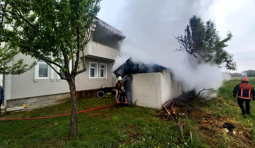 akyazi-da-bayram-sabahi-yangink3vmde0ysg