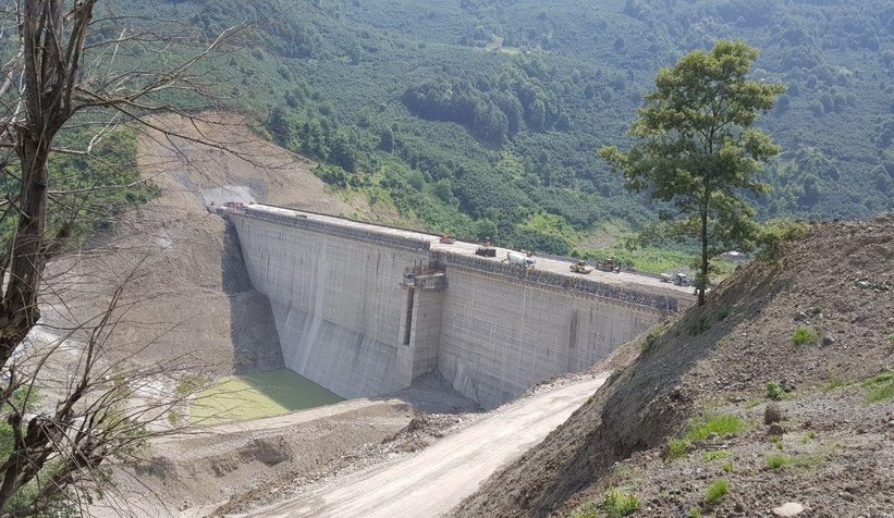 Akyazı'da belediyeye ait 32 arazi DSİ'ye devrediliyor