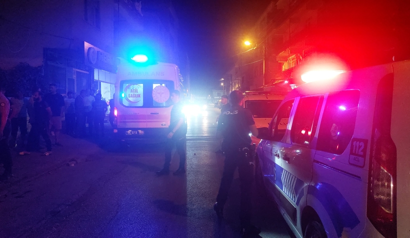 akyazi-da-bicakli-kavga-1-agir-yaralichrmaupzd1