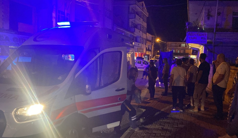 akyazi-da-bicakli-kavga-1-agir-yaralichrmaupzd1