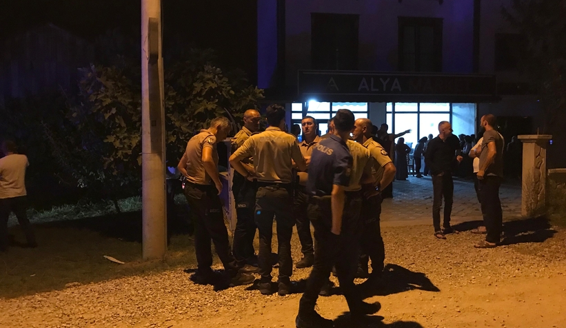 akyazi-da-bicakli-kavga-1-yaralinu0xnuowtd