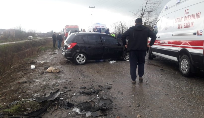 Akyazı'da can pazarı: 6 yaralı