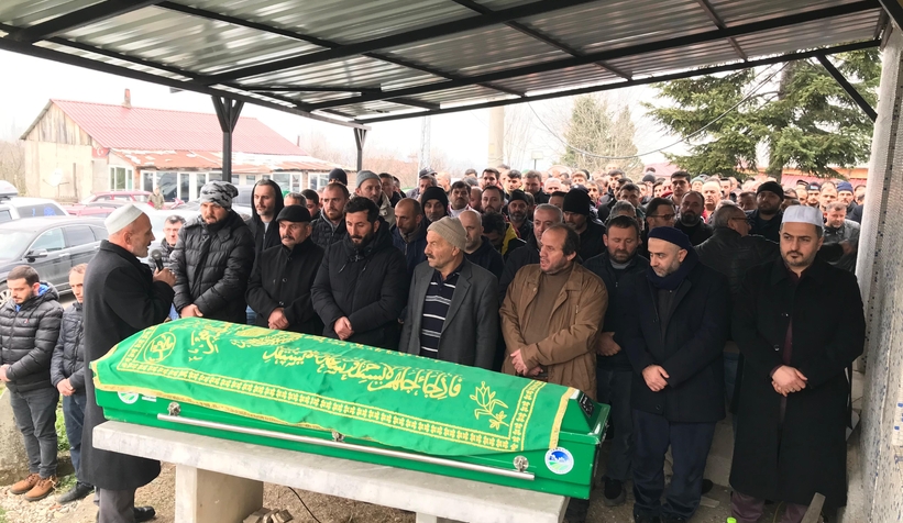 Akyazı'da cinayet kurbanı Bahattin Demir toprağa verildi