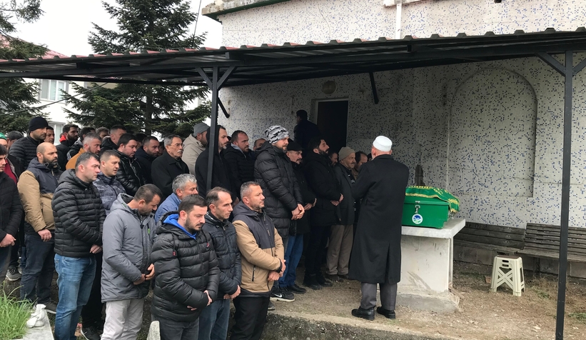 Akyazı'da cinayet kurbanı Bahattin Demir toprağa verildi