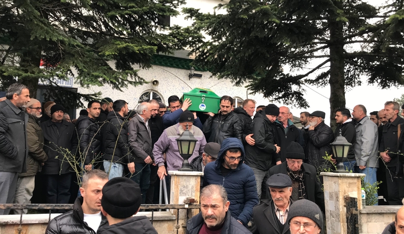 Akyazı'da cinayet kurbanı Bahattin Demir toprağa verildi