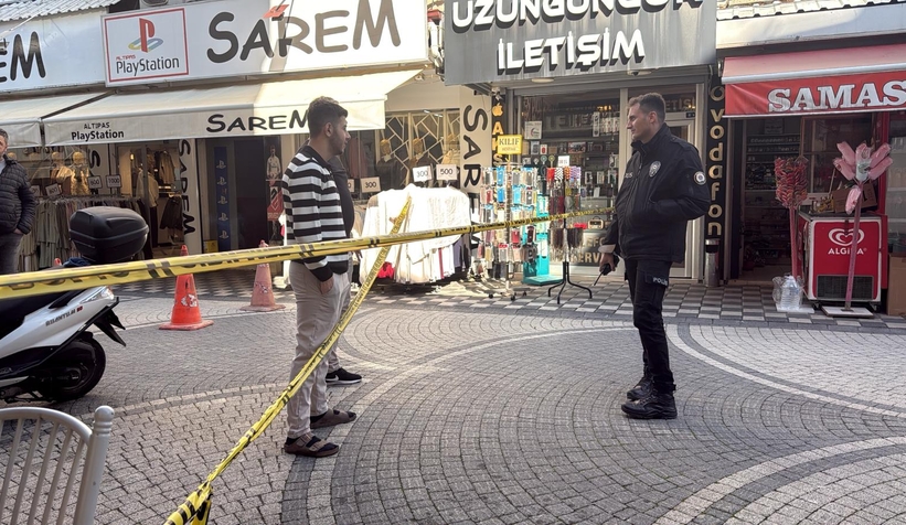 akyazi-da-duvarlarindan-sesler-gelen-bina-bosaltildil1nmsnjjvl