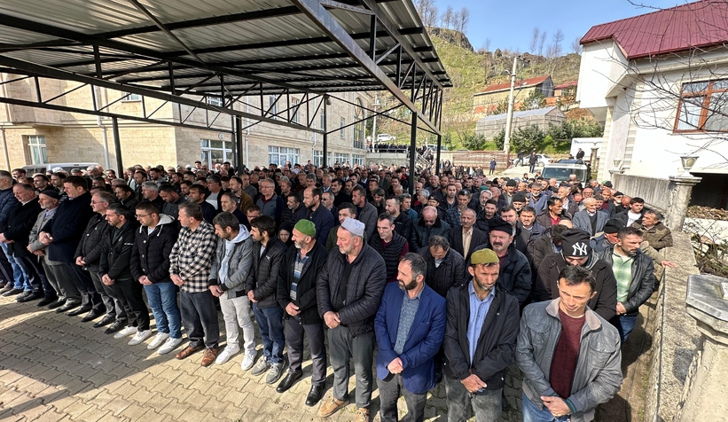 akyazi-da-esi-tarafindan-oldurulen-hatun-a-aci-vedacncrsw8yz3