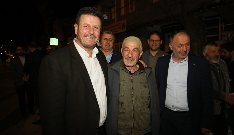 Akyazı'da esnaf ve vatandaşları ziyaret ettiler