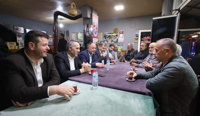 Akyazı'da esnaf ve vatandaşları ziyaret ettiler