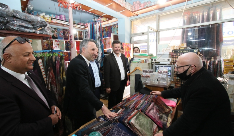 Akyazı'da esnaf ve vatandaşları ziyaret ettiler