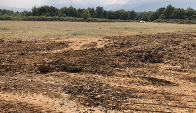 Akyazı'da esrarengiz kazı