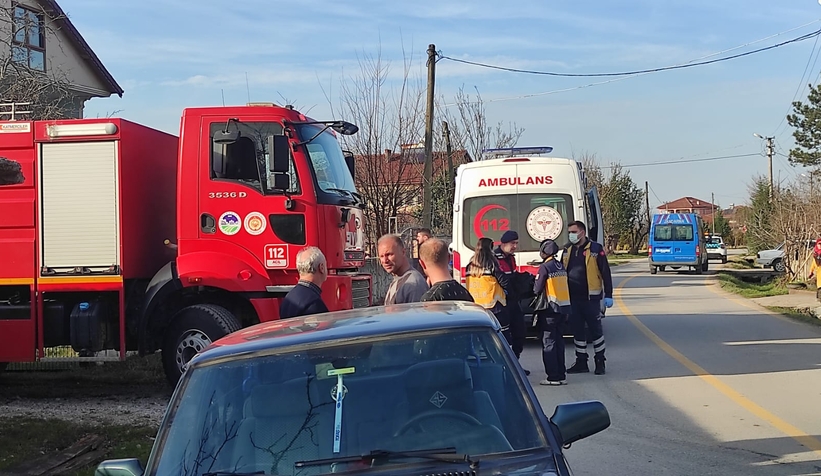 Akyazı'da bir evde çıkan yangında 72 yaşındaki yaşlı adam yaşamını yitirdi