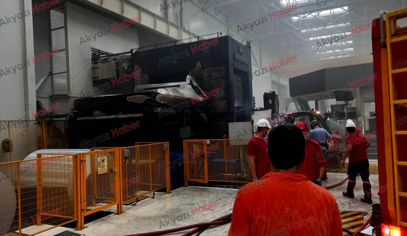 Akyazı'da fabrikada yangın paniği