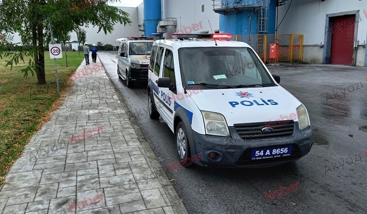 Akyazı'da fabrikada yangın paniği