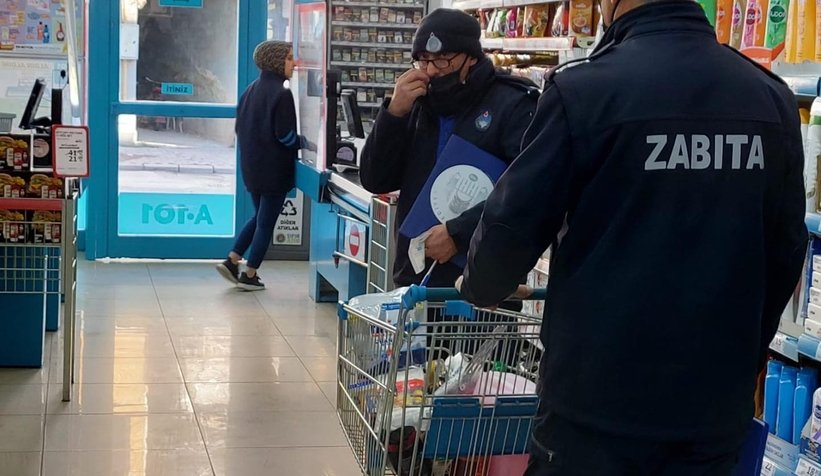 Akyazı'da fahiş fiyat ve etiket denetimi