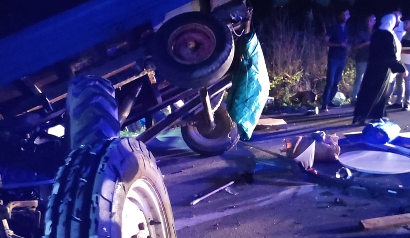 Akyazı'da feci kaza: 1'i ağır 2 yaralı