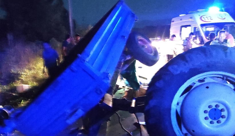 Akyazı'da feci kaza: 1'i ağır 2 yaralı