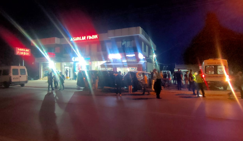 akyazi-da-feci-kaza-4-yaraliy1yvmxvos1