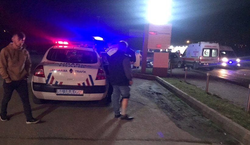 Akyazı'da feci kaza 5 yaralı