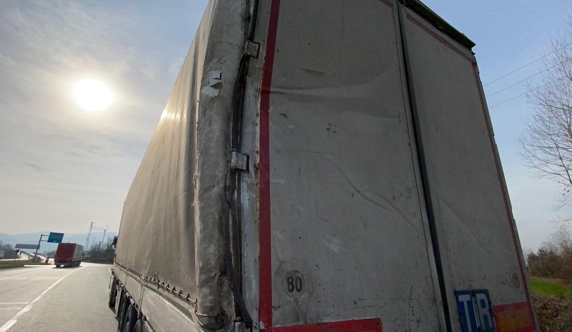 Akyazı'da feci kaza; bu araçtan yaralı kurtuldu