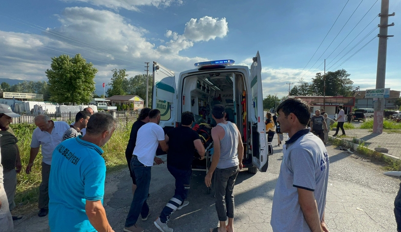 Akyazı'da feci kaza