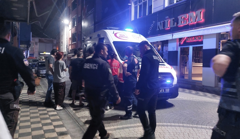 akyazi-da-gerilim-dolu-dakikalar-polis-ikna-edip-genci-kurtardir2hfqzuxcg