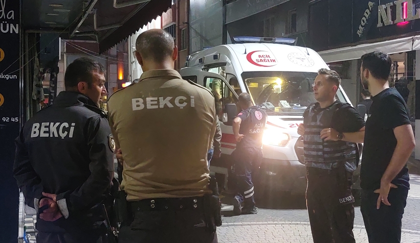 akyazi-da-gerilim-dolu-dakikalar-polis-ikna-edip-genci-kurtardir2hfqzuxcg