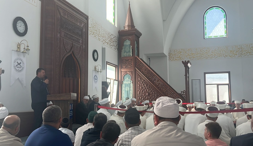 Akyazı'da hafızlığı tamamlayan 39 öğrenci için icazet programı