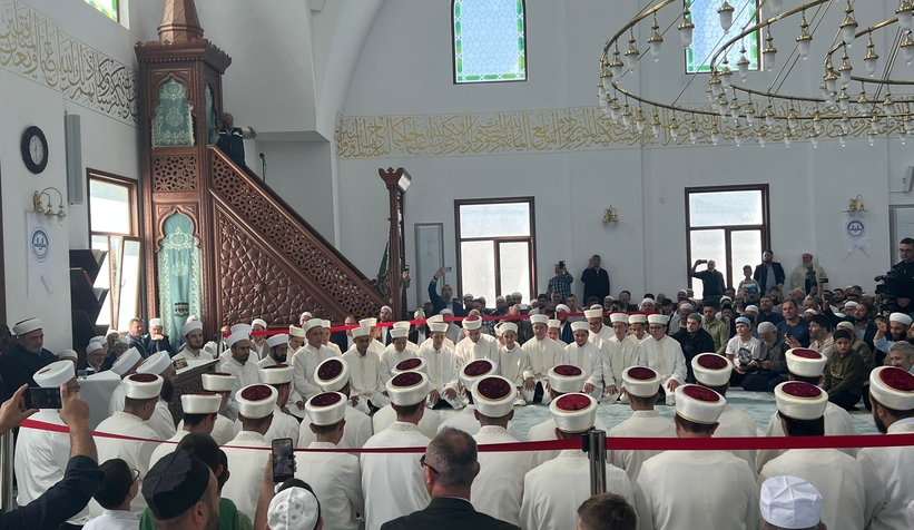 Akyazı'da hafızlığı tamamlayan 39 öğrenci için icazet programı