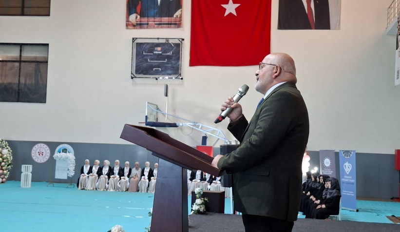 akyazi-da-hafizlik-icazet-merasimiexqyodvjct