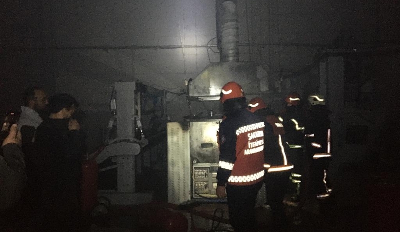 Akyazı'da halı fabrikasında yangın
