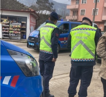 Akyazı'da hırsızlık çetesine operasyon 9 gözaltı