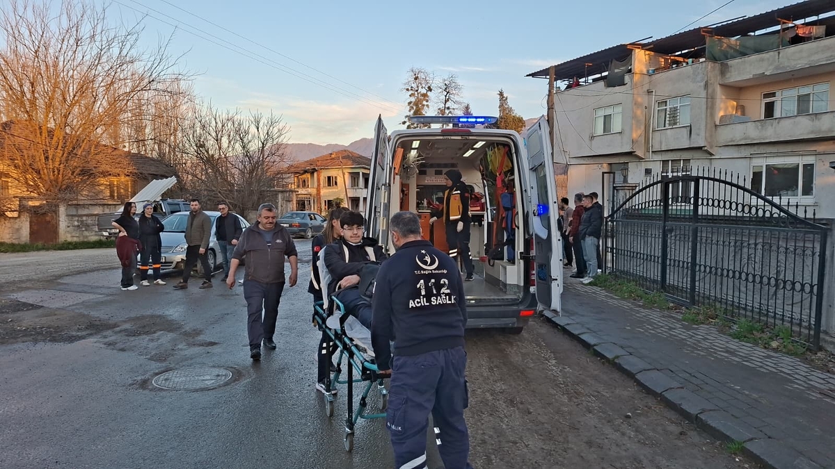 Akyazı'da iftar saati kaza: 1 yaralı