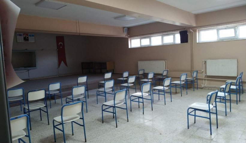 akyazi-da-iki-okul-okulum-temiz-belgesi-aldiuthmnk5kze