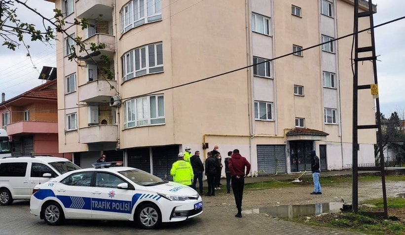 Akyazı'da kanlı gün husumetlisini vurdu