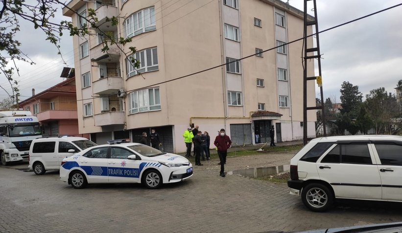 Akyazı'da kanlı gün husumetlisini vurdu