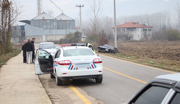 Akyazı'da kaza : 2 yaralı