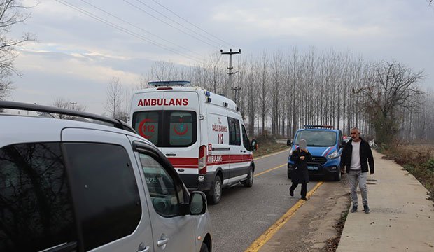 Akyazı'da kaza : 2 yaralı