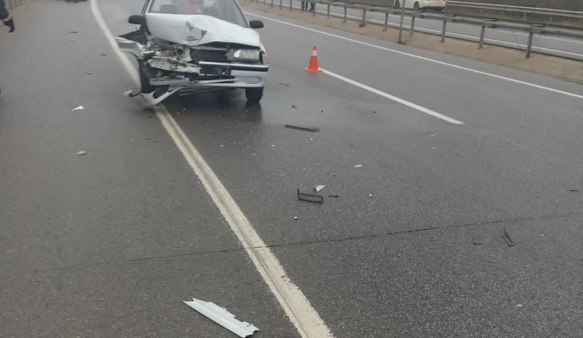 Akyazı'da kaza: 2 yaralı