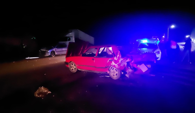 Akyazı'da kaza: 4 yaralı