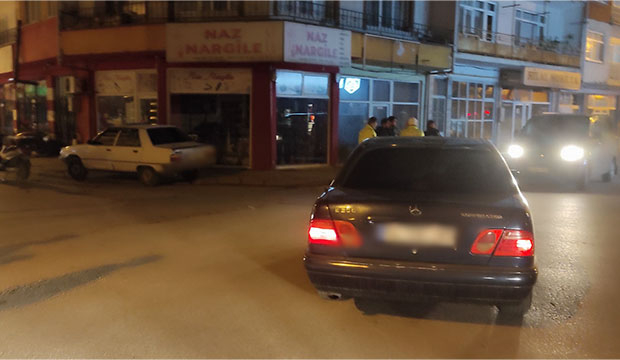 Akyazı'da kaza anı kamerada