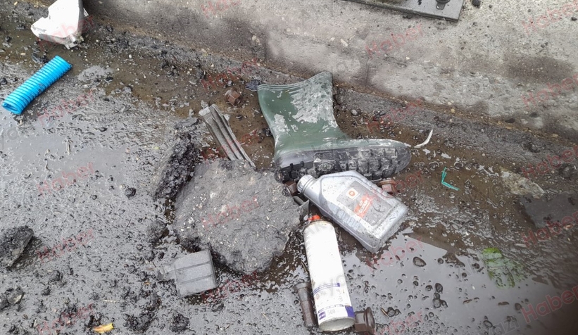 Akyazı'da Kaza Tır Dereye Uçtu 1 Yaralı