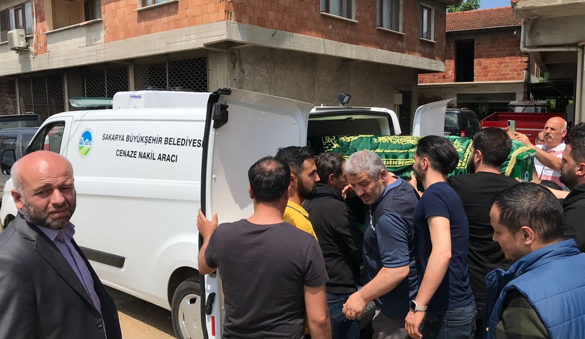 Akyazı'da kazada ölen genç defnedildi