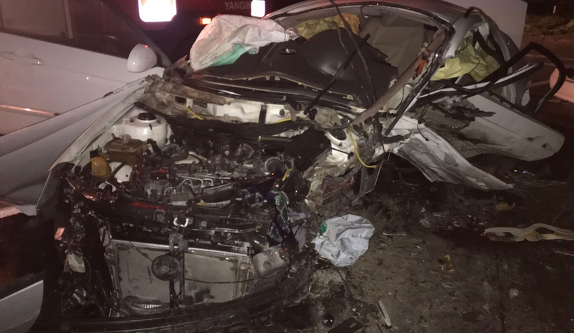 İki otomobilin çarpıştığı kazada 1 kişi öldü, 4 kişi ağır yaralandı