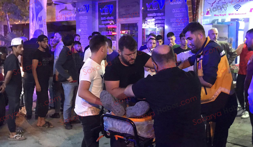 Akyazı'da maç sonrası kavgada 1 kişi ağır yaralandı