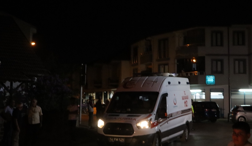 Akyazı'da motosiklet kazası: 3 yaralı