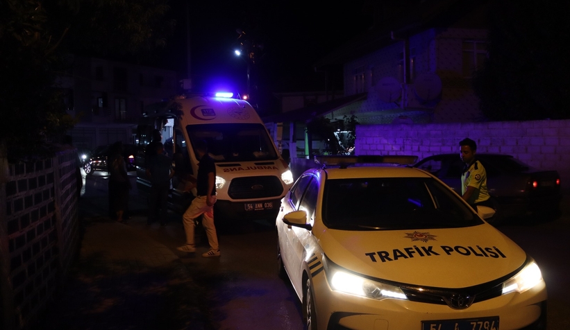 Akyazı'da motosiklet kazası: 3 yaralı