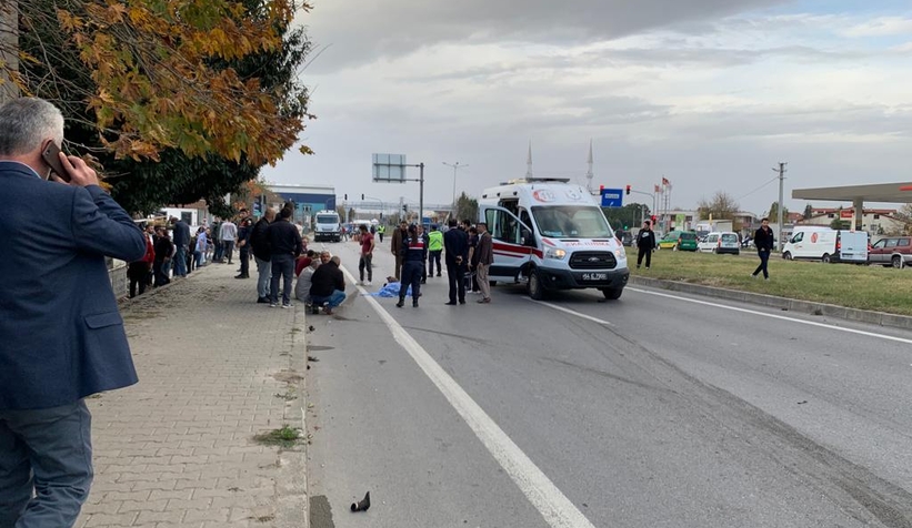 Akyazı'da motosiklet sürücüsü feci şekilde öldü