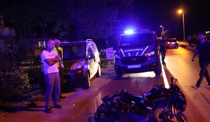 akyazi-da-motosiklet-yayalara-carpti-3-yaralinkvkskfvm0